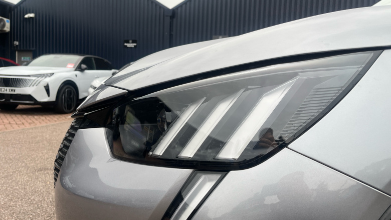 Peugeot 208 1.2 PureTech 100 GT 5dr Petrol Hatchback